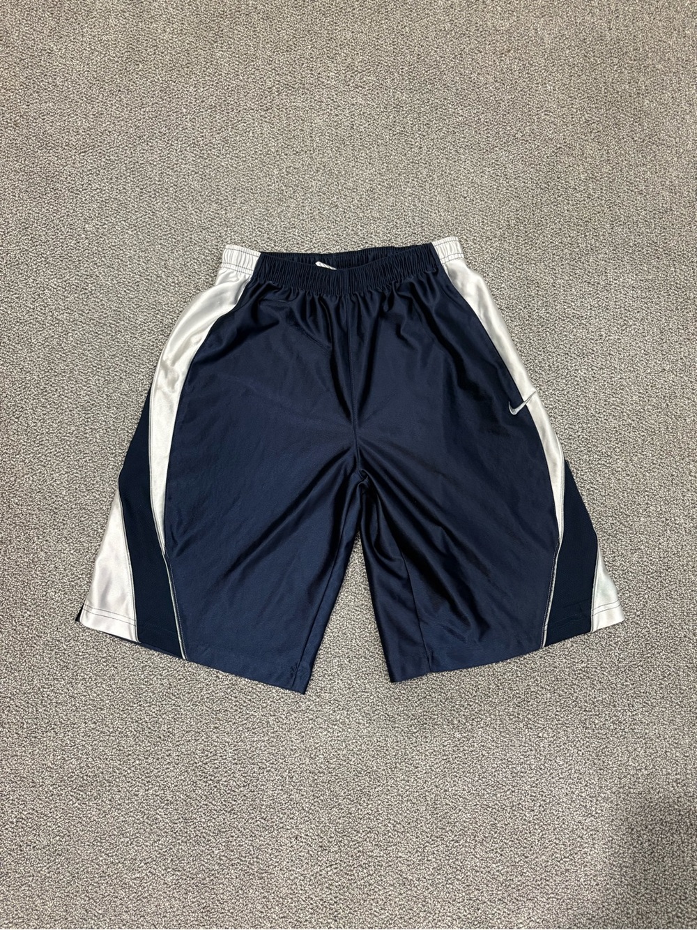 Vintage Y2K Nike Shorts Size Large